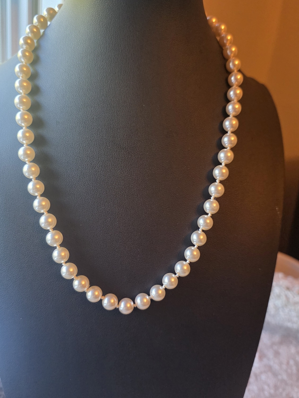 Classic Cream White Pearl Necklace - Wedding Necklace. - Picture 5 of 9